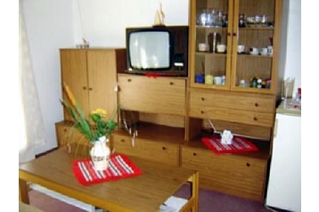 Hungría Chata Buzsák, Exterior